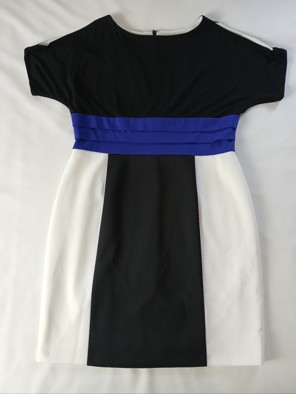 Sandra Darren Short Sleeve Dress